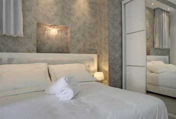 Aparthotel By Raphael