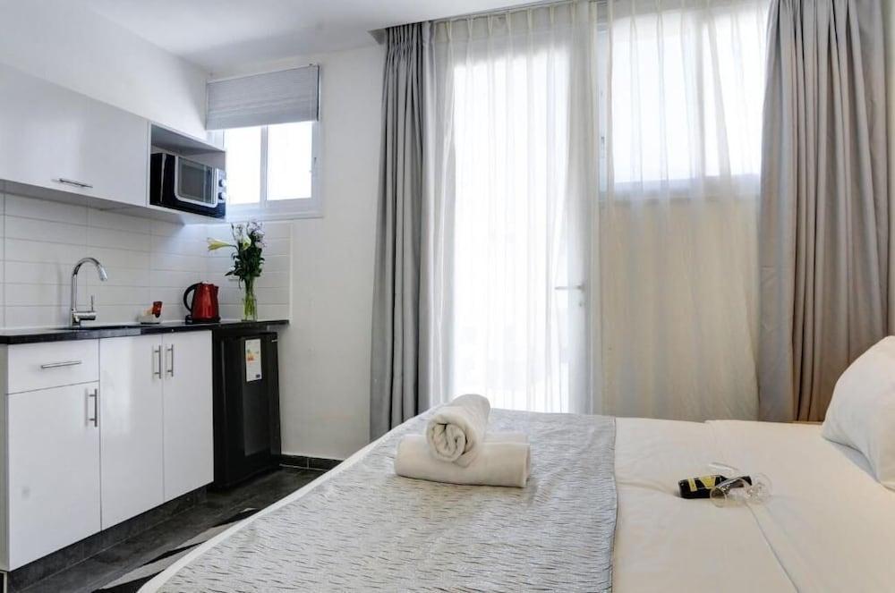 Aparthotel By Raphael Tel Aviv